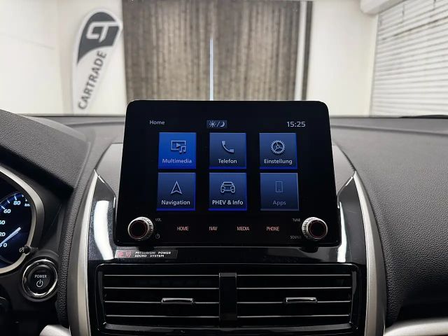 Mitsubishi Eclipse Cross / LED/ PANORAMAD./ ACC/ NAVI/ RÜCKFAHRK./ ANHV./