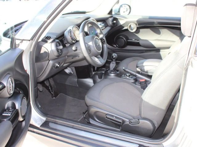 MINI Cooper Essential LED DrivAss.Sitzh.Apple Tempom