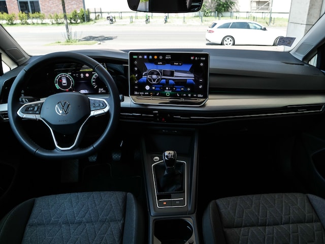 Volkswagen Golf 1.5 TSI Variant