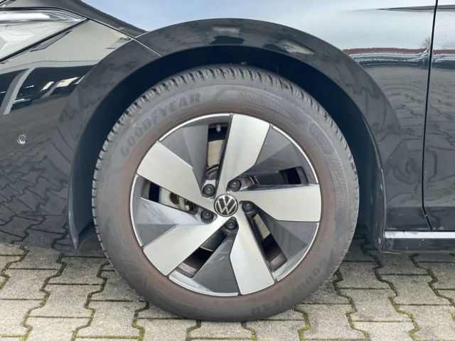 Volkswagen Passat 1.5 eTSI Business DSG