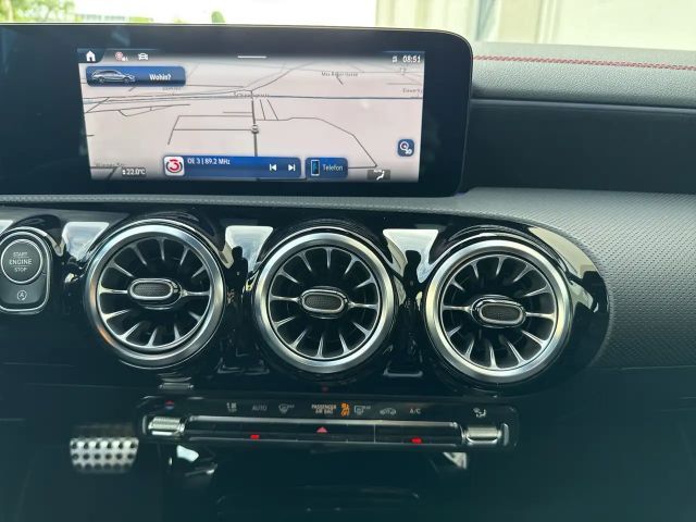 Mercedes-Benz CLA 200 CLA 200 d Shooting Brake