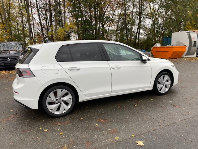 Volkswagen Golf 1.5 eTSI DSG Style