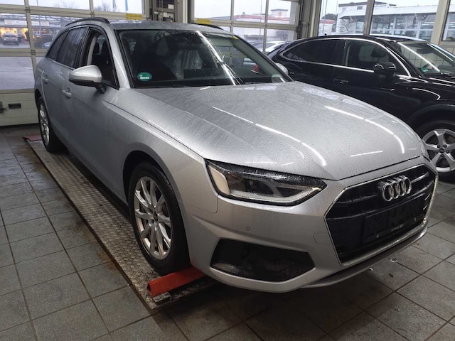 Audi A4 40 TDI Avant S-Tronic