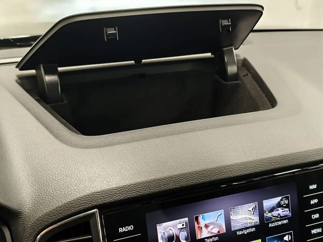 Skoda Karoq 2,0 TDI DSG, Standheizung, LED, NAVI,