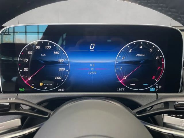 Mercedes-Benz E 200 Sedan