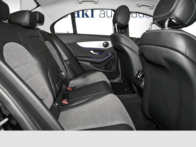 Mercedes-Benz C 300 AVANTGARDE Sedan