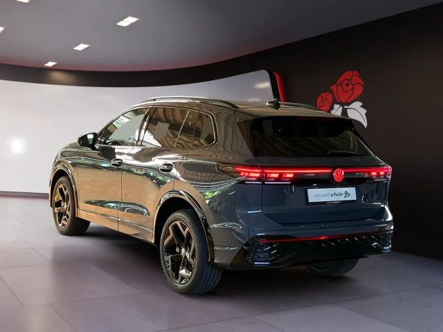 Volkswagen Tiguan R-Line eHybrid