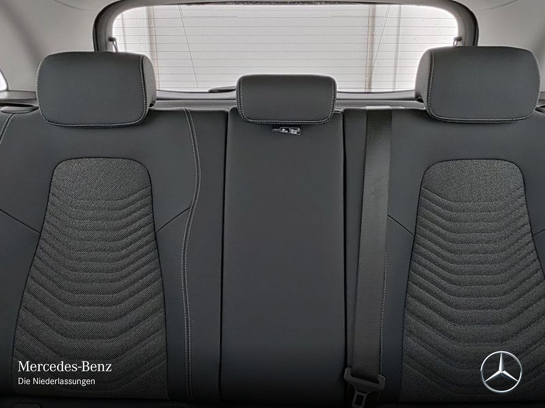 Mercedes-Benz B 200 Sedan