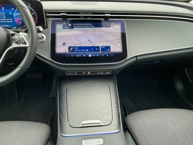 Mercedes-Benz E 200 AVANTGARDE Estate