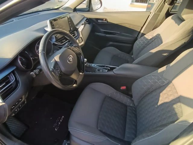 Toyota C-HR Hybride Team D