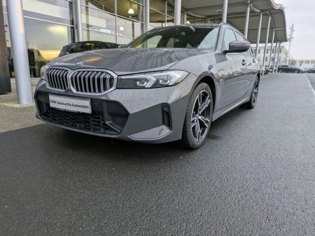 BMW 320 320e M-Sport Touring