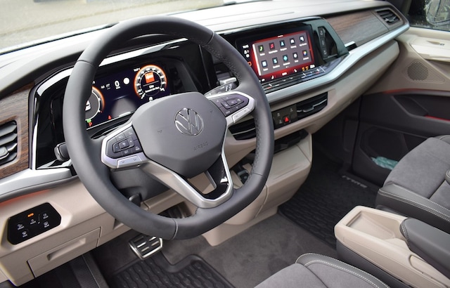 Volkswagen Multivan 2.0 TDI DSG Lang Style T7