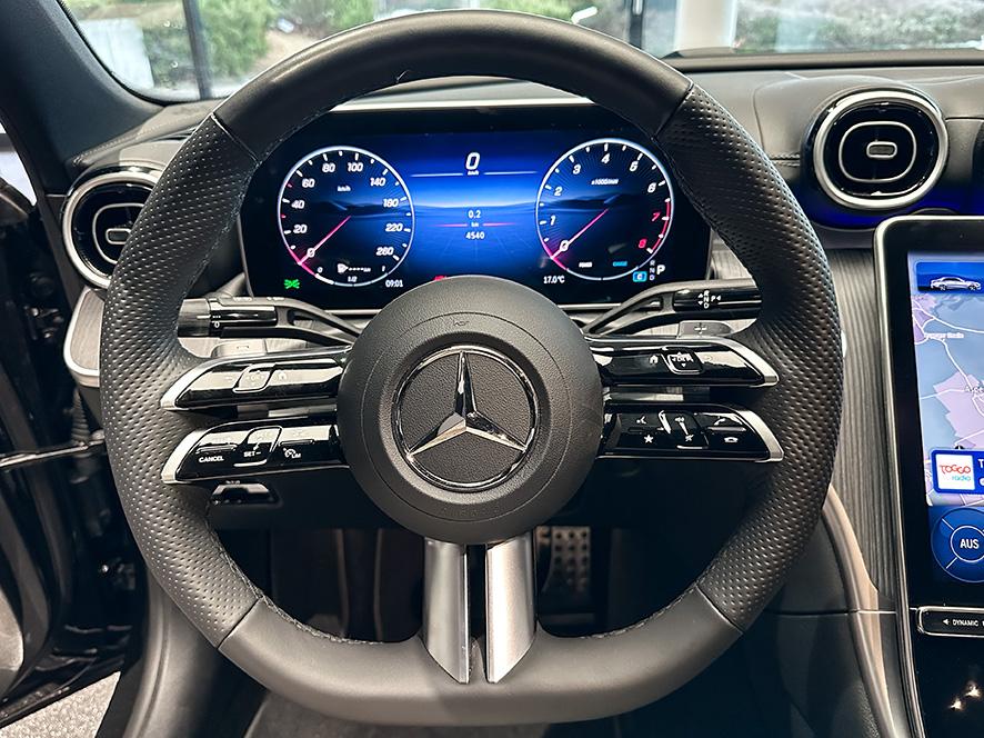 Mercedes-Benz C 200 AMG Line Sedan