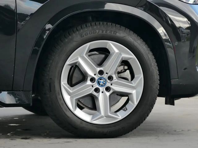 BMW iX1 Drive pro M-Sport xDrive30