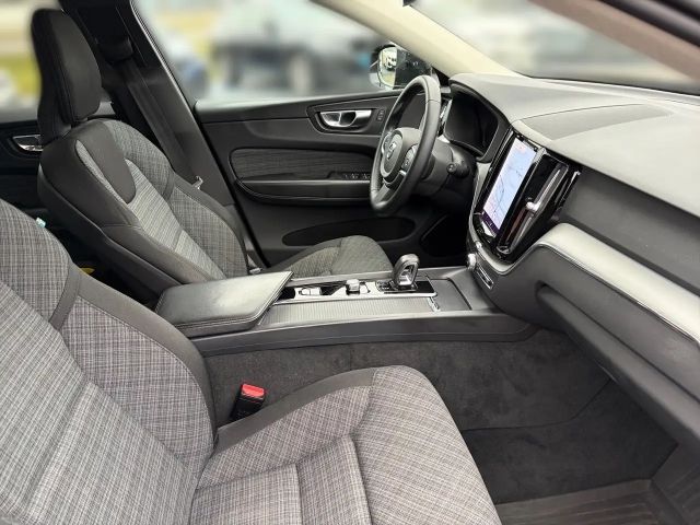 Volvo XC60 AWD Momentum