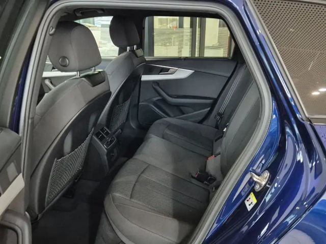Audi A4 45 TFSI Avant Quattro