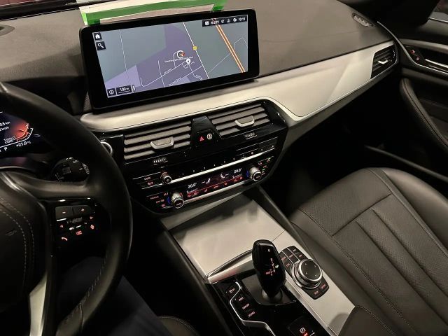 BMW 530 530d Touring xDrive