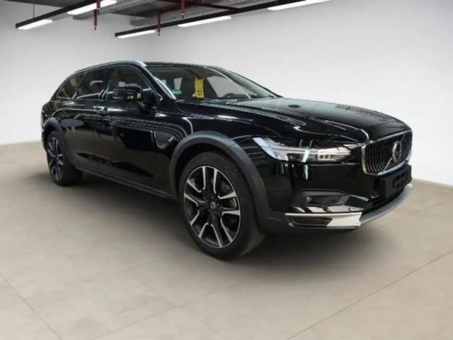 Volvo V90 Cross Country AWD Plus