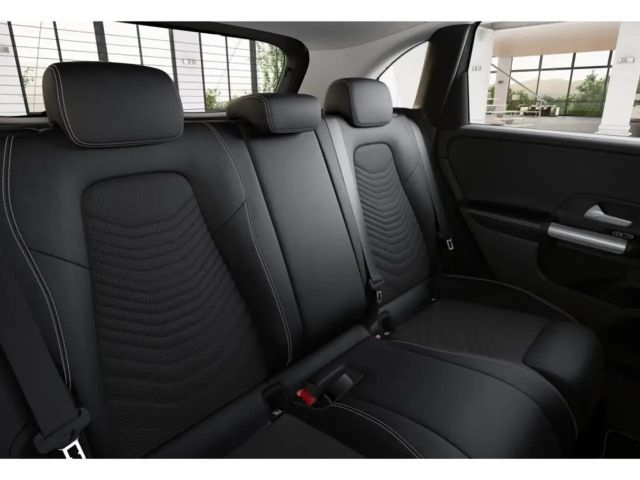 Mercedes-Benz B 200 Progressive Sedan