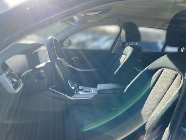 BMW 330 330e Advantage pakket Touring