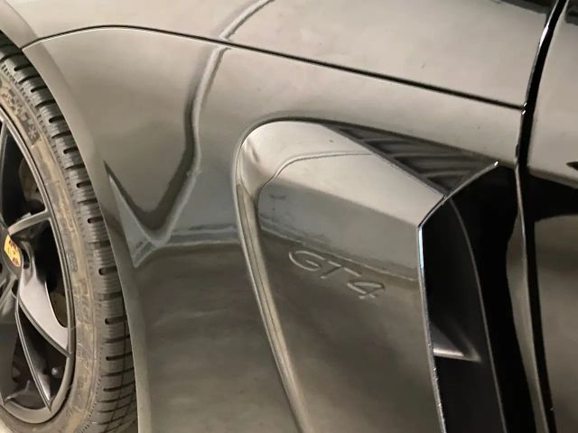 Porsche Cayman Coupé