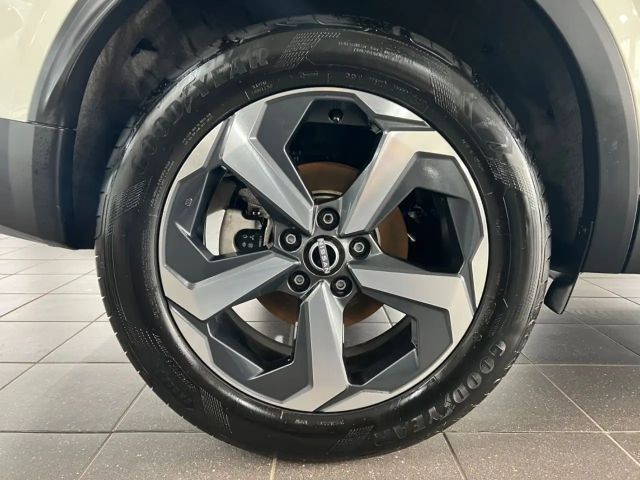 Nissan Qashqai 1.3 Connecta LED+KEYLESS+360°+ACC+VC uvm