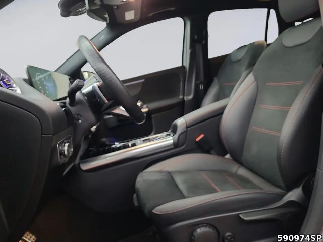 Mercedes-Benz GLA 220 4MATIC AMG Line