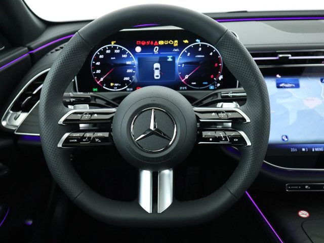 Mercedes-Benz E 220 AMG Line E 220 d Sedan