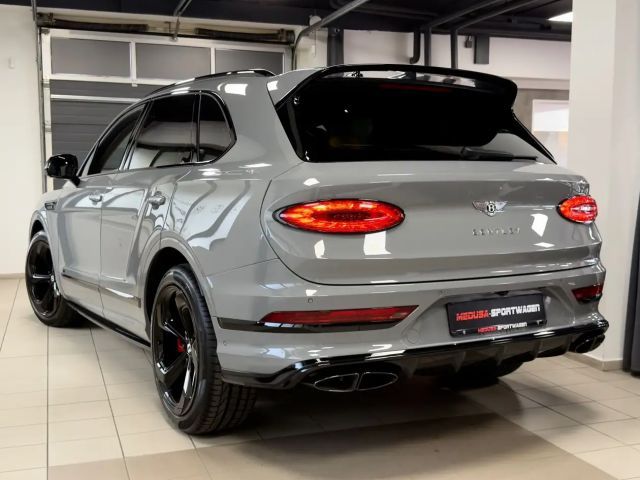 Bentley Bentayga V8