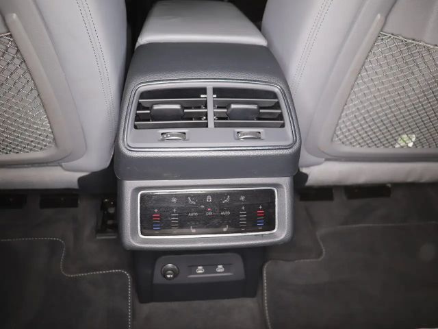 Audi e-tron 55 S-Line