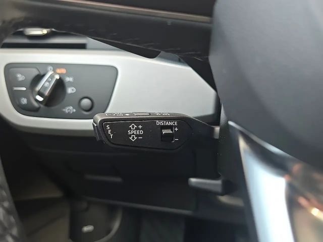 Audi A4 35 TDI S-Line Sedan