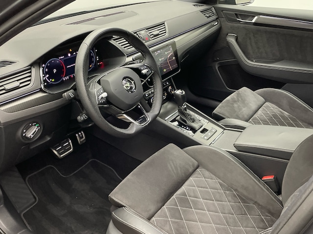 Skoda Superb 2.0 TDI Combi Sportline