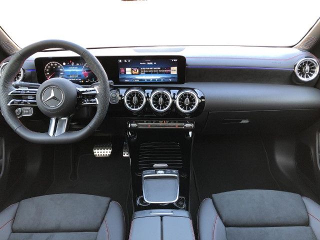 Mercedes-Benz CLA 220 AMG Line CLA 220 d Coupé