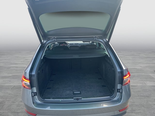 Skoda Superb 2.0 TDI Combi Style Style