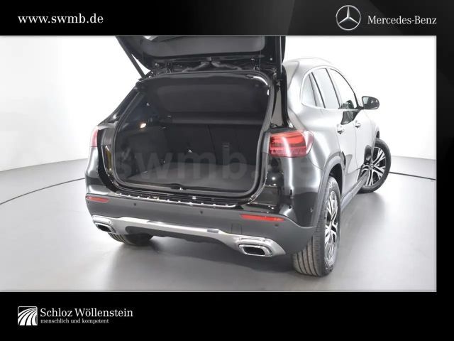 Mercedes-Benz GLA 180 Progressive