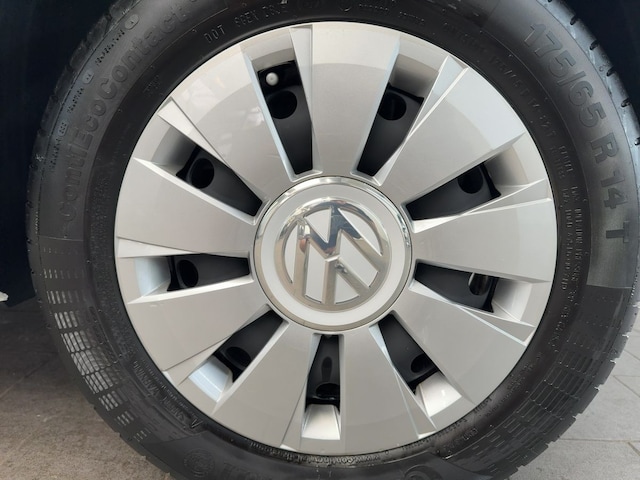 Volkswagen up! Move Move up!