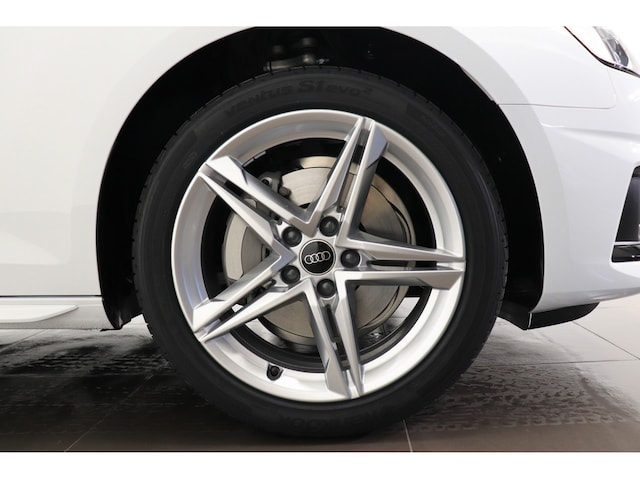 Audi A4 40 TFSI Avant S-Tronic