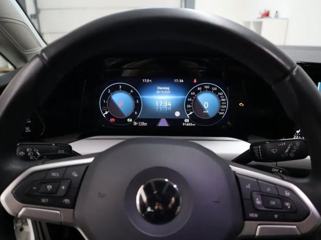 Volkswagen Golf DSG Life Variant