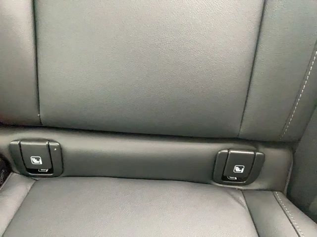 Volvo XC40 Dark Plus