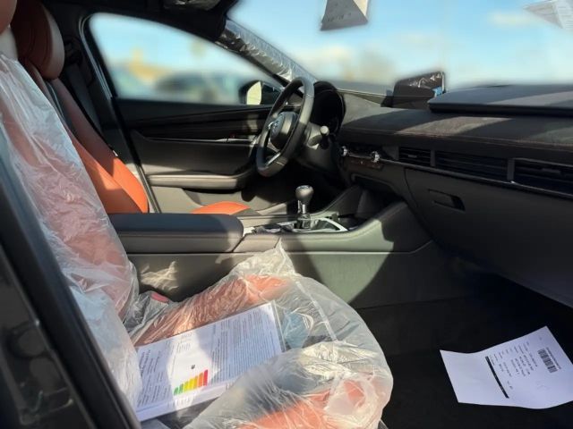 Mazda 3 2.5L SkyActiv e-Skyactiv