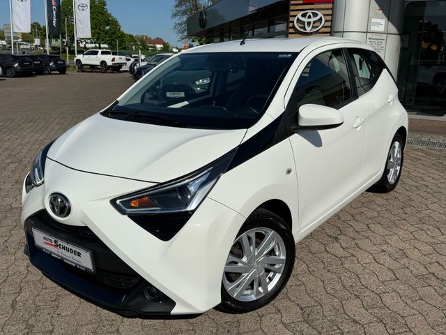 Toyota Aygo Hatchback Play X-play