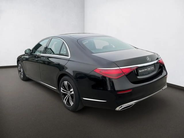 Mercedes-Benz S 350 4MATIC S 350 d Sedan