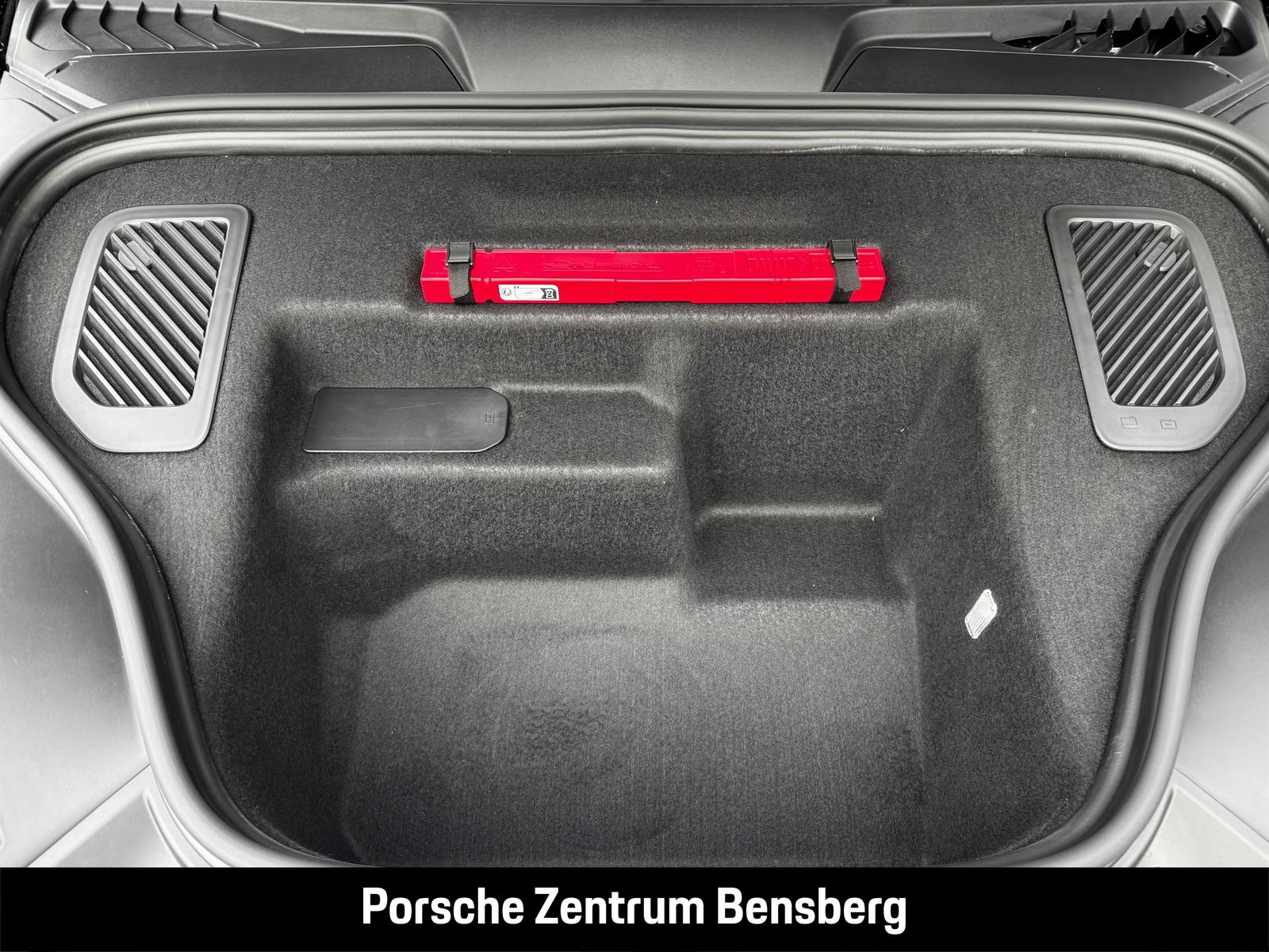 Porsche Macan Electric