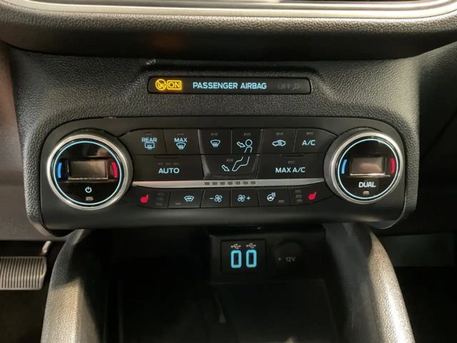 Ford Kuga AWD Cool & Connect