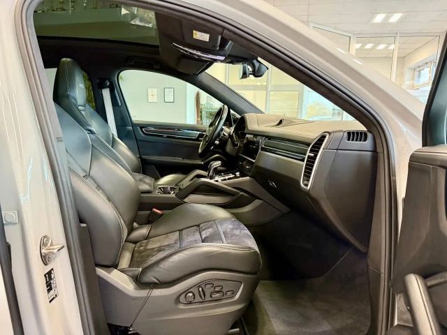 Porsche Cayenne Coupé GTS