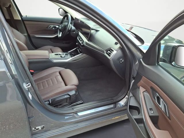 BMW 320 320d Touring xDrive