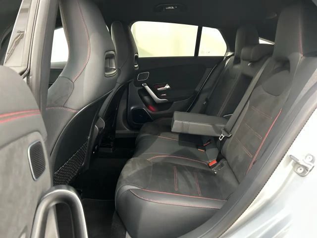 Mercedes-Benz CLA 200 AMG Line Shooting Brake