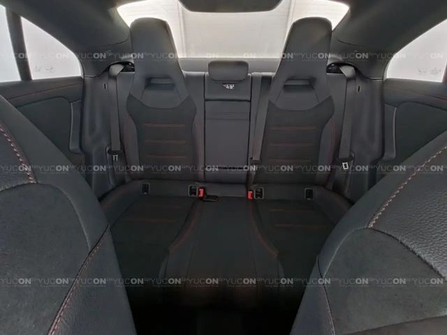 Mercedes-Benz CLA 180 AMG Line Coupé