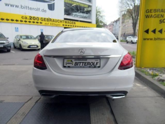 Mercedes-Benz C 200 AVANTGARDE C 200 d Sedan