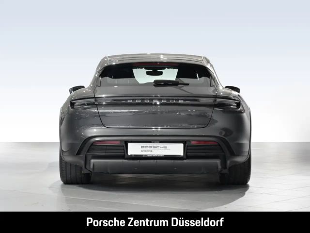Porsche Taycan 4 Cross Turismo